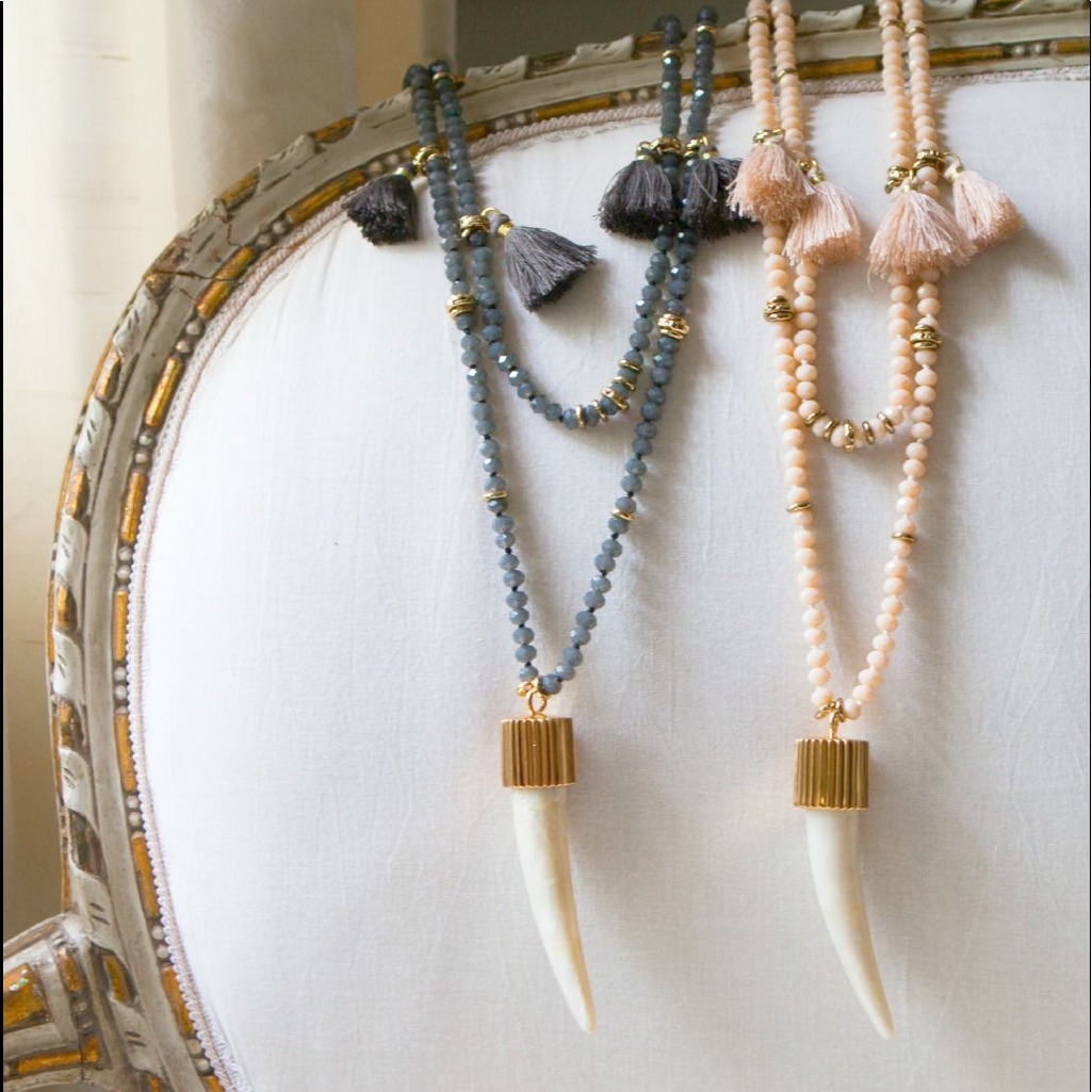 $238 India Hicks Free Spirit Pendant Necklace Pink